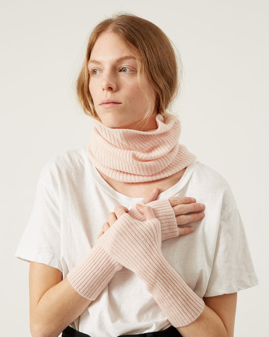 EBBA wool and cashmere neck warmer